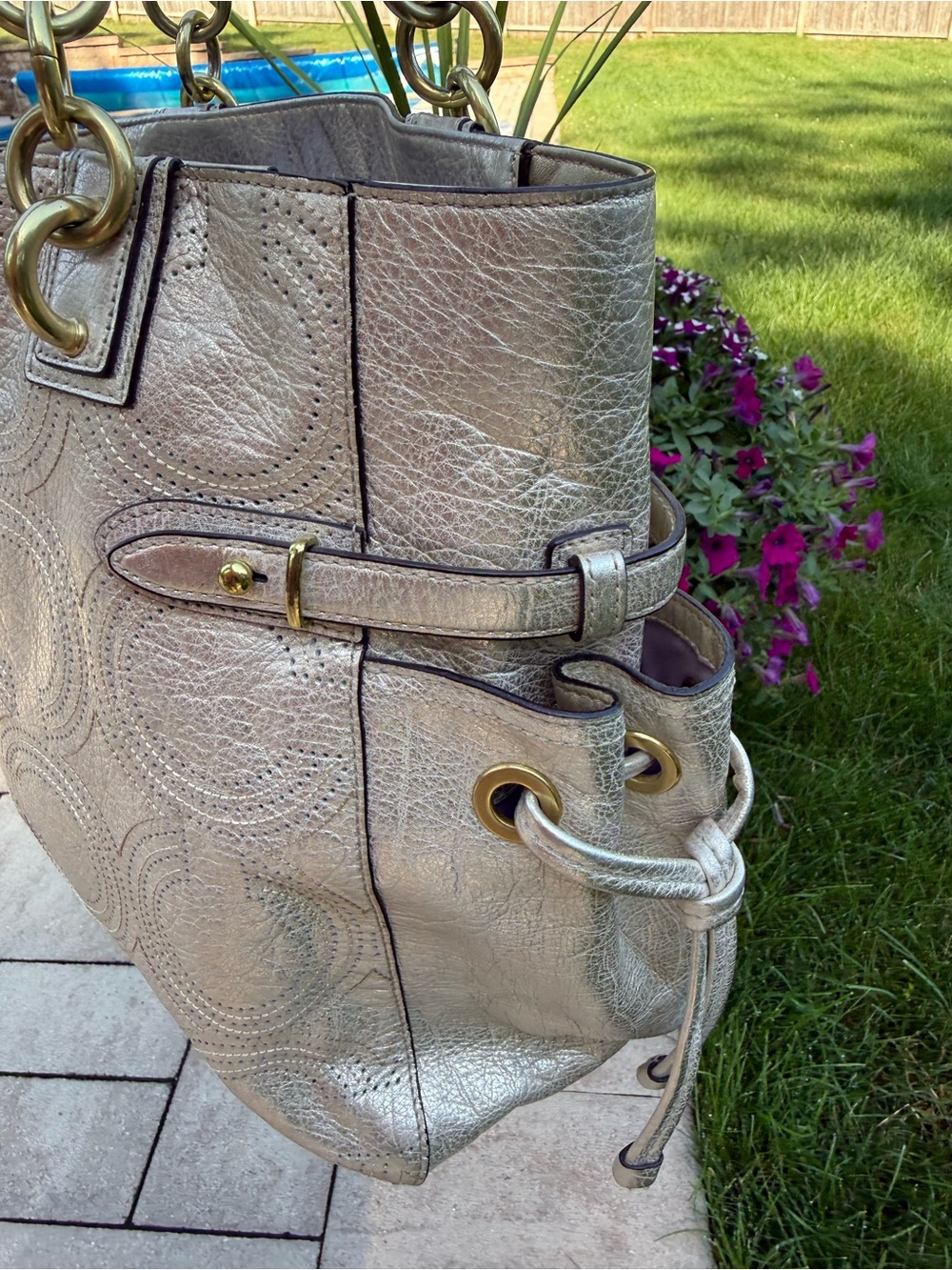 Coach op art dot Metallic leather Tote, brass Chain Hardware and drawstring - Picture 2 of 6